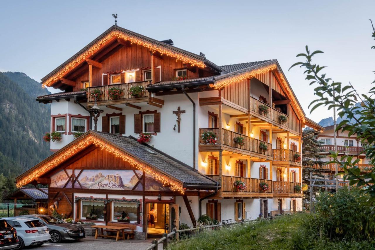 Garni Letizia Panzió Campitello di Fassa Kültér fotó